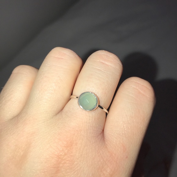 Blue stone on sterling silver band (size 9) - Picture 1 of 3